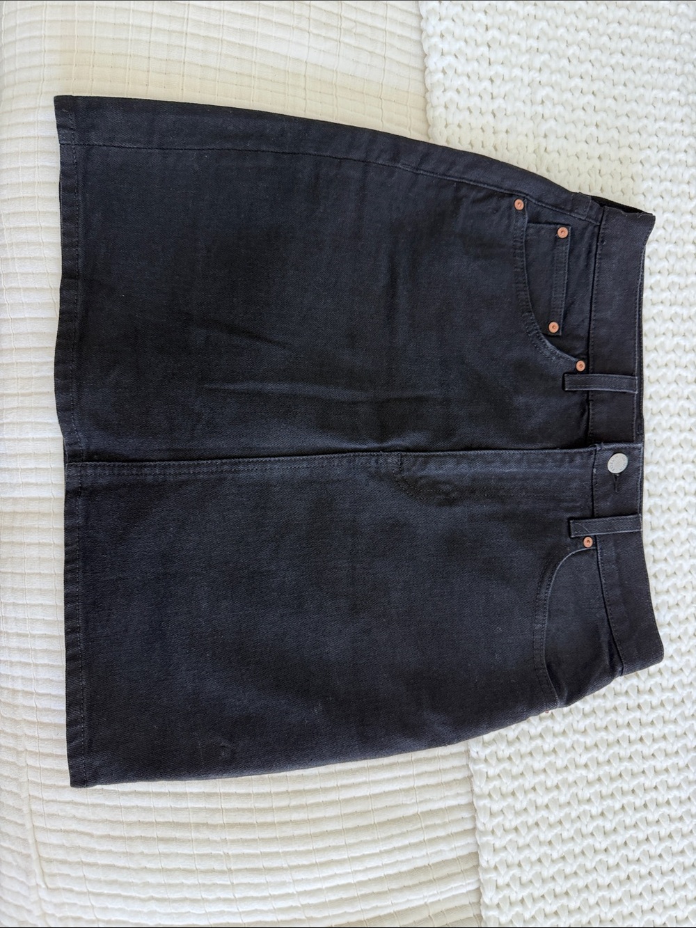 Aritzia Denim Forum Black The Pin-up Denim Skirt Size 28